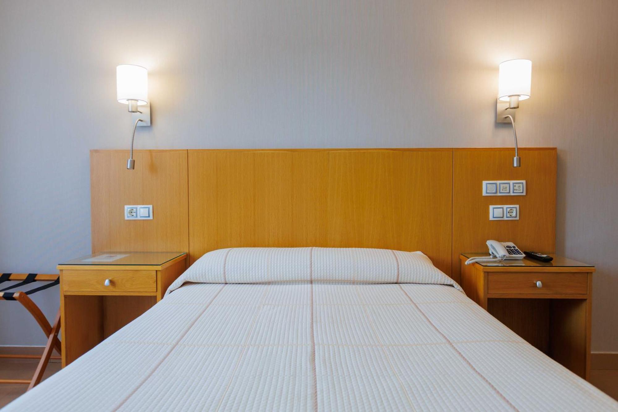 Hotel O Cruceiro Caldas De Reis Buitenkant foto