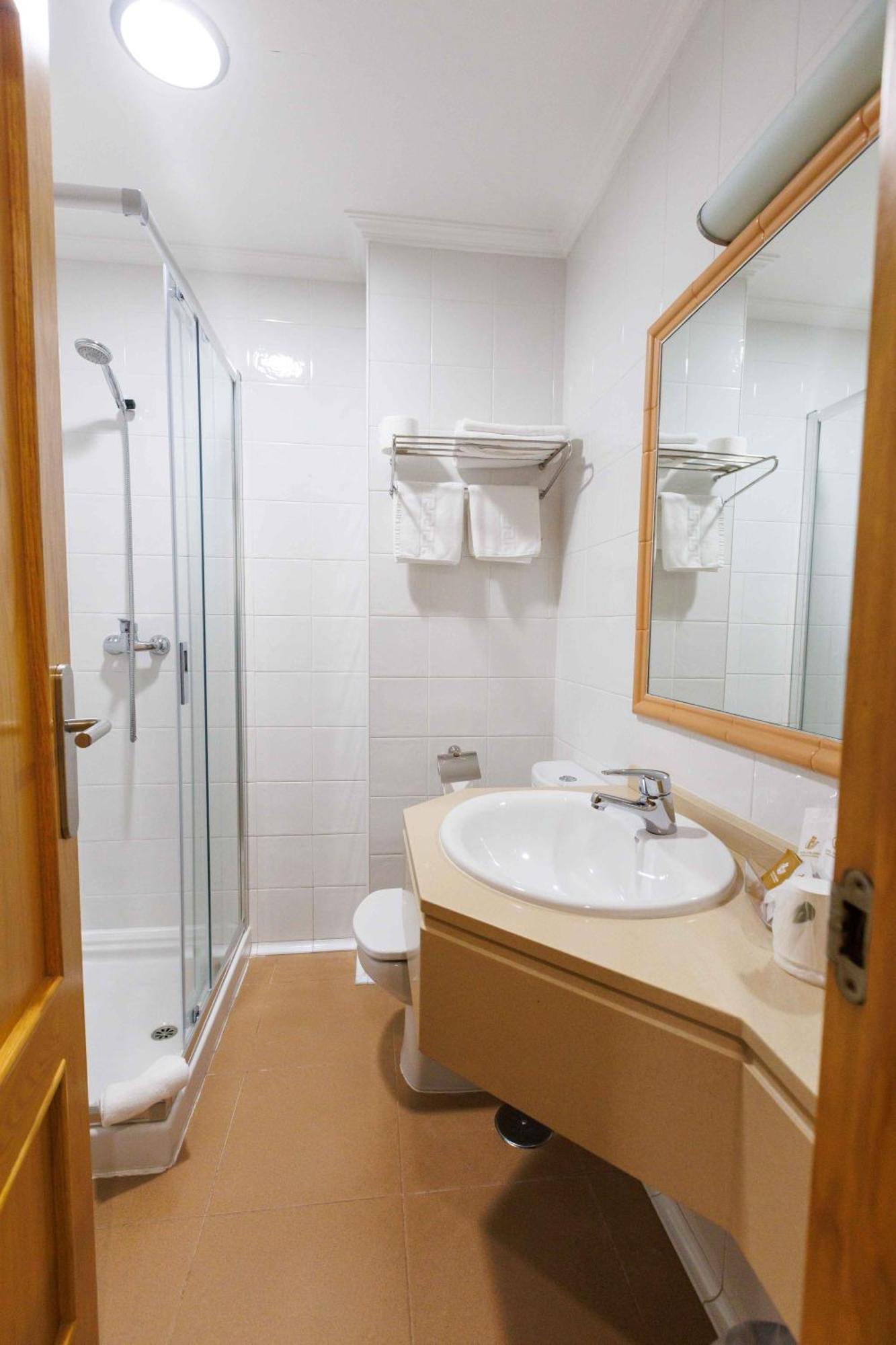 Hotel O Cruceiro Caldas De Reis Buitenkant foto