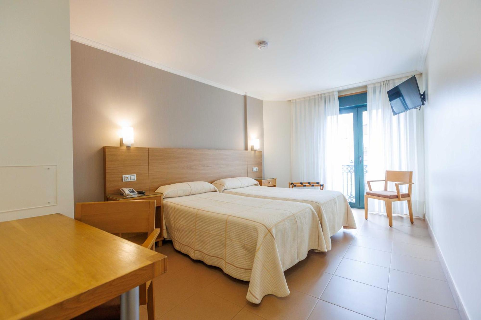 Hotel O Cruceiro Caldas De Reis Buitenkant foto