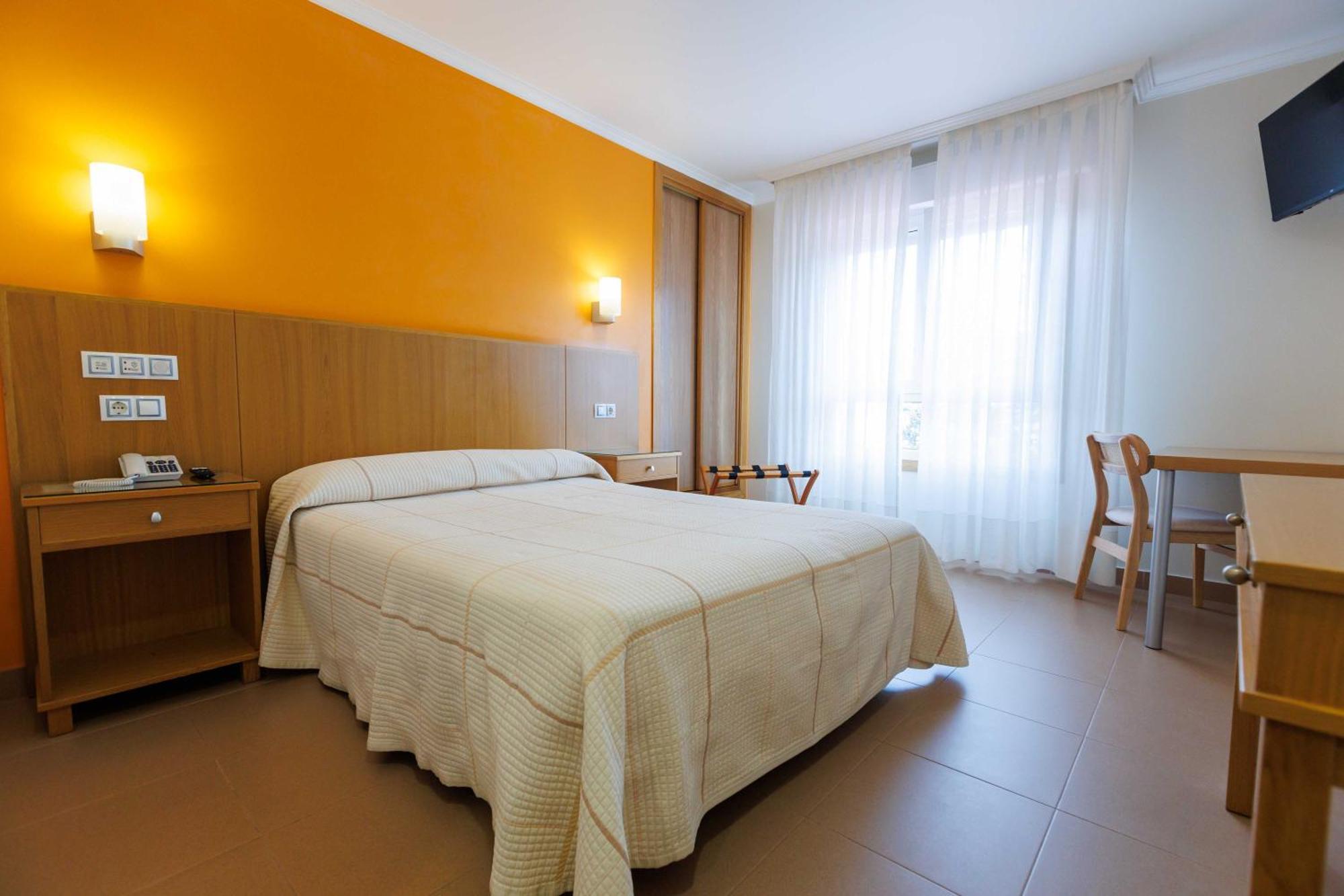 Hotel O Cruceiro Caldas De Reis Buitenkant foto