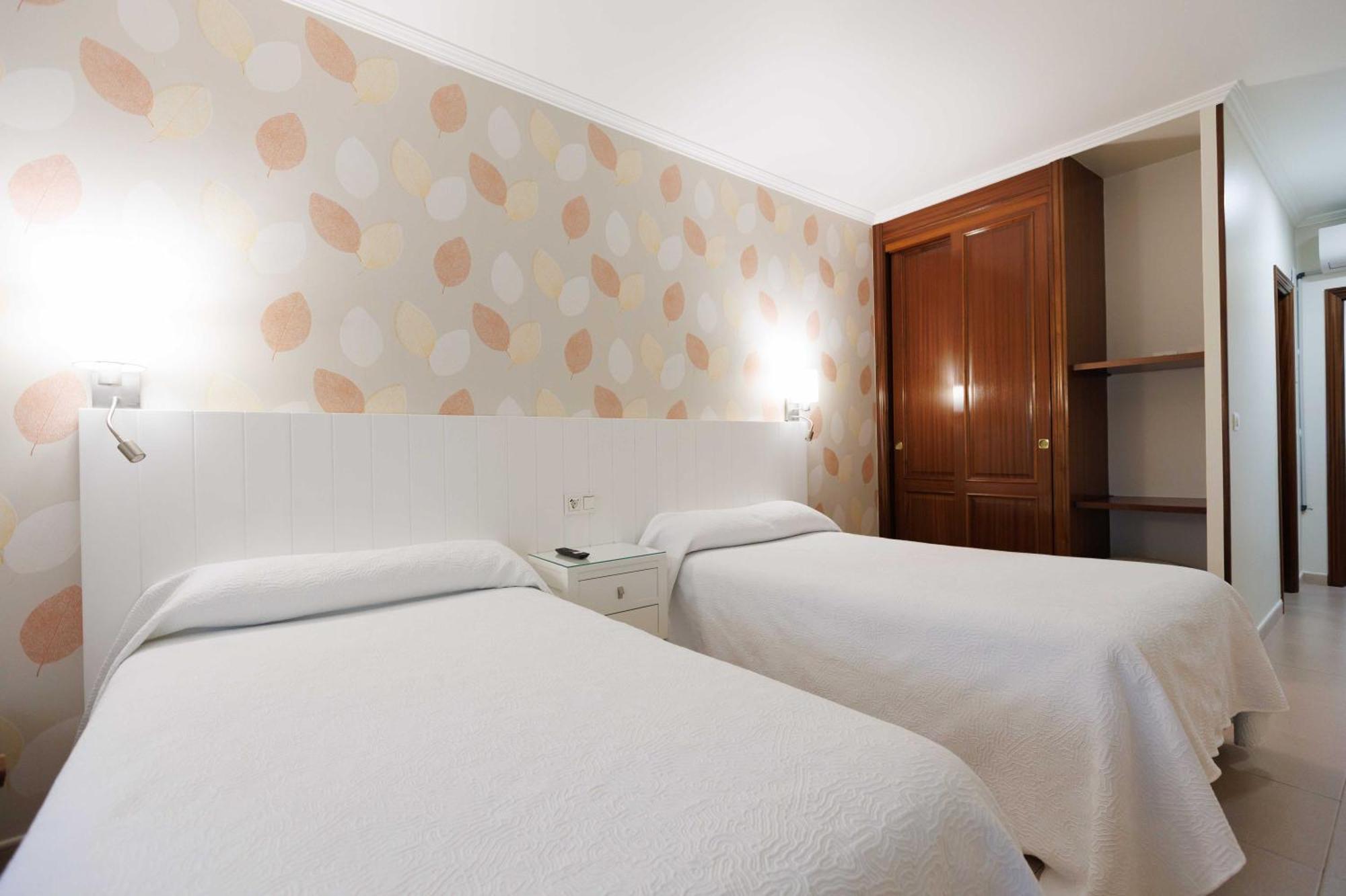 Hotel O Cruceiro Caldas De Reis Buitenkant foto