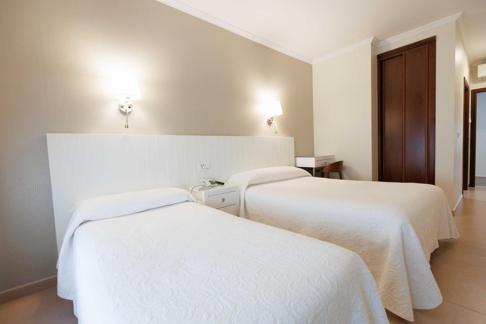 Hotel O Cruceiro Caldas De Reis Buitenkant foto
