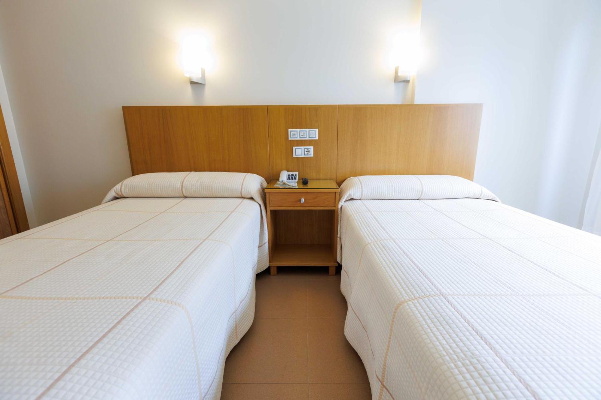 Hotel O Cruceiro Caldas De Reis Buitenkant foto