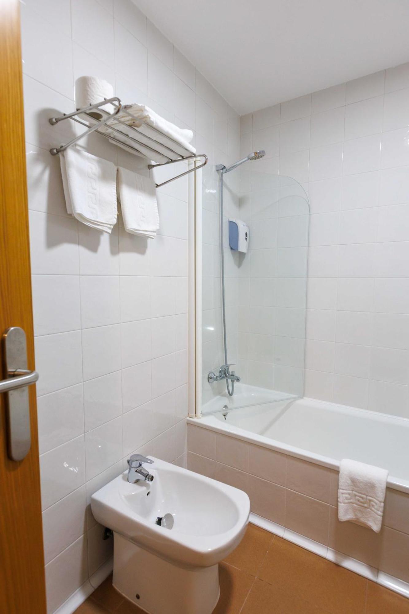 Hotel O Cruceiro Caldas De Reis Buitenkant foto